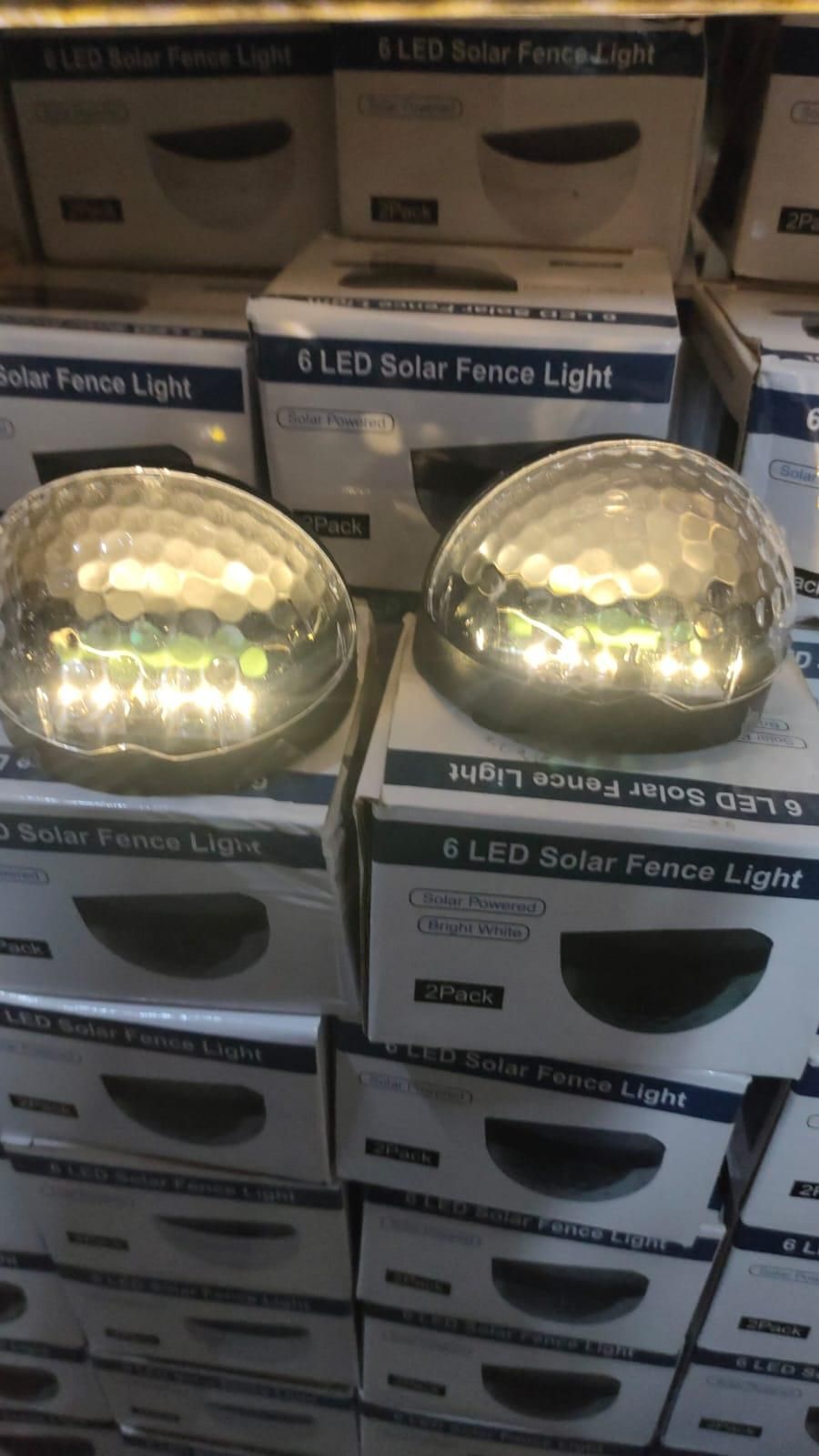 Solar Fence Lights. Handy and Easy to use (Pack of 4)